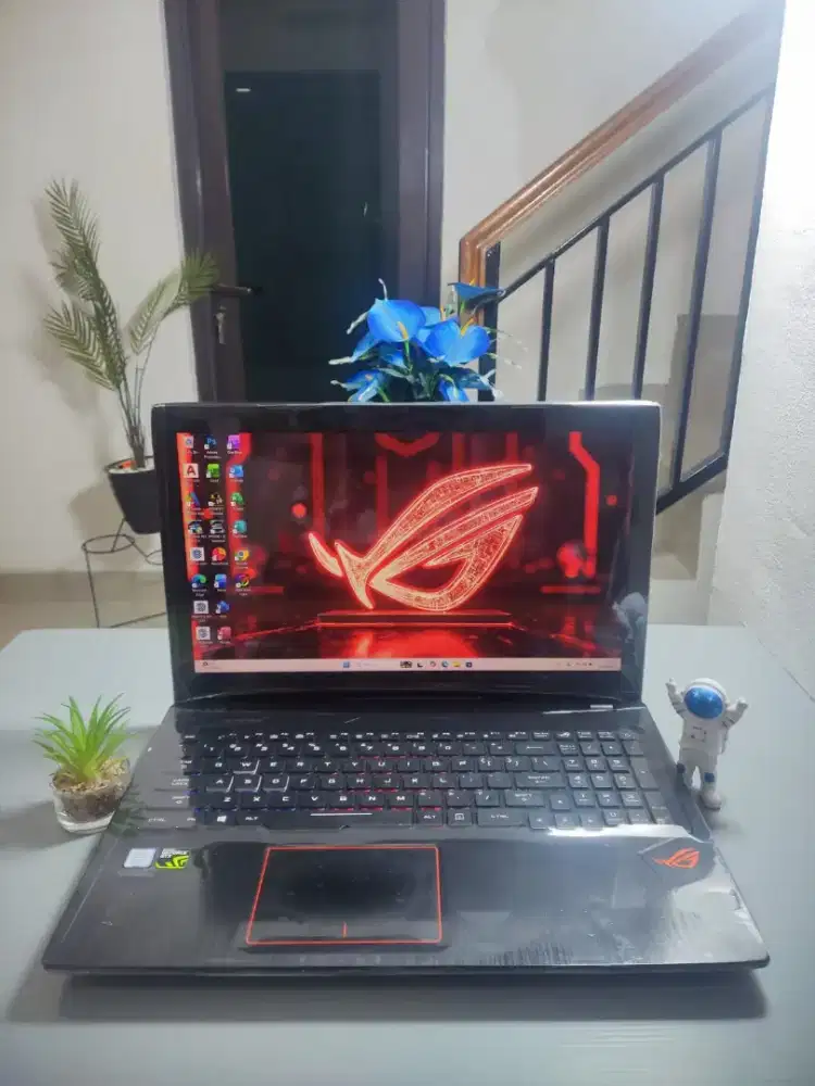 ASUS ROG STRIXT -GAMING GL553VD-308 FULSET BOX [RAM 16GB DUAL SSD]