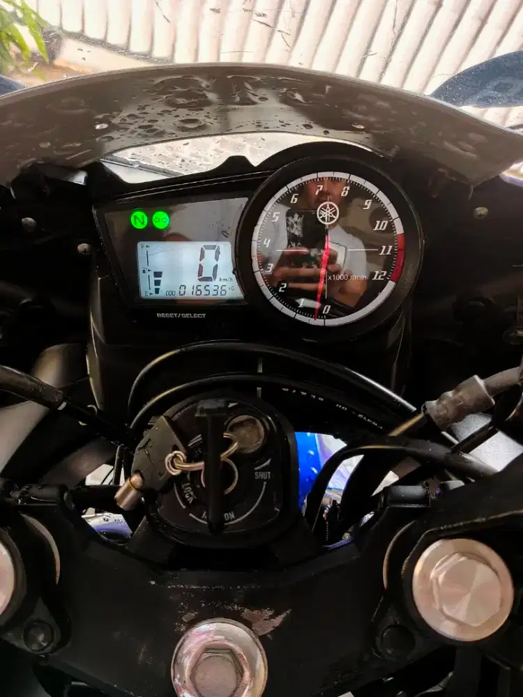 YAMAHA R15 TAHUN 2016 MOVISTAR GOOD CONDITION