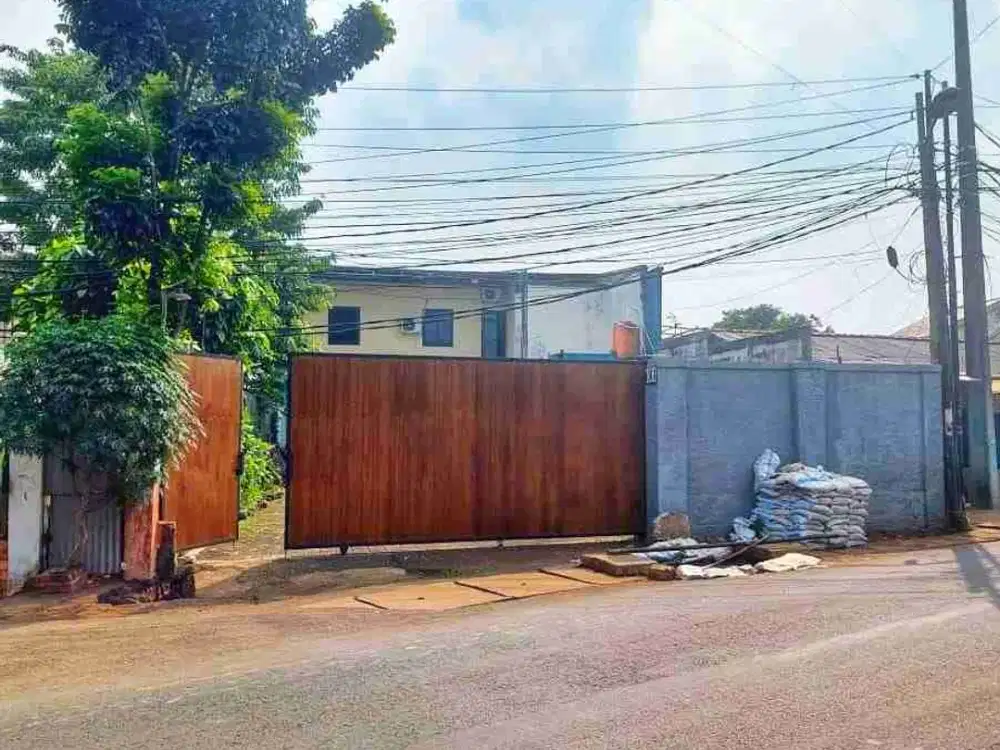 RUMAH DIJALAN RAYA BAMBU APUS MURAH BISA BUKA USAHA