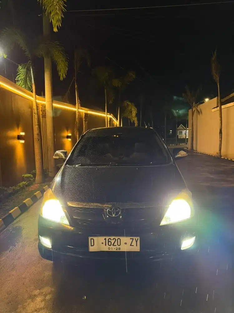 Kijang Innova 2008 G Manual