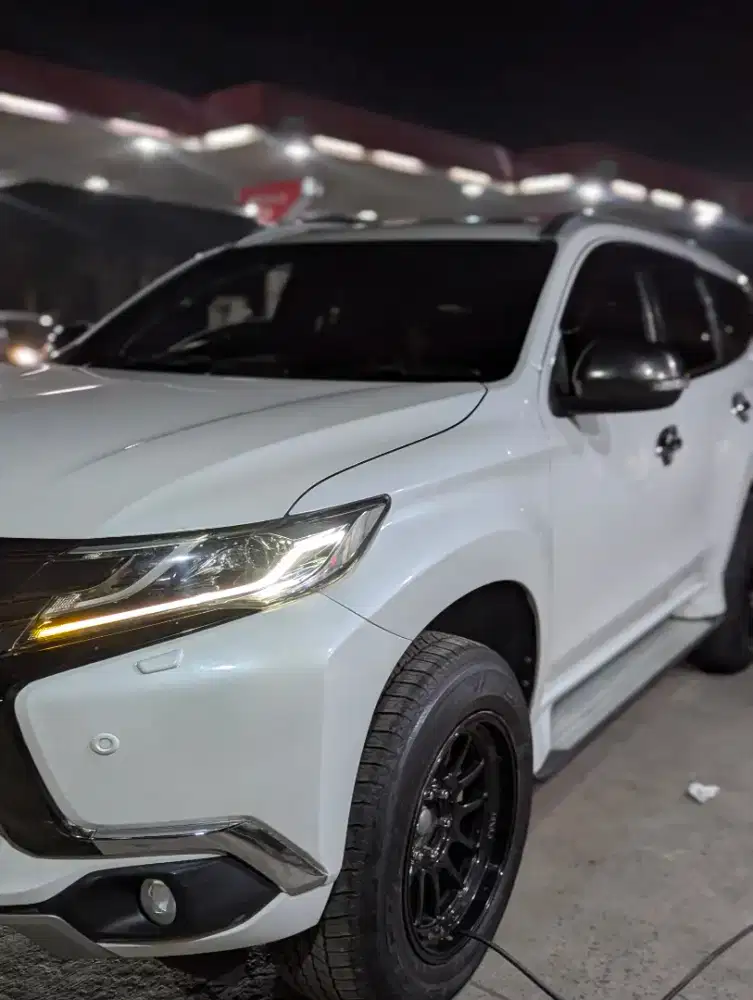 Pajero sport Dakar at