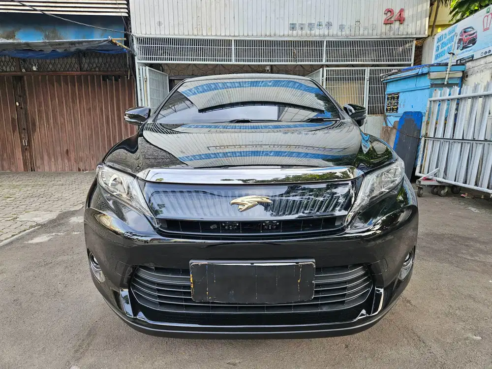 Antik 42 rb km Toyota Harrier 2.0 Advance 2016 nik 2015 hitam harier
