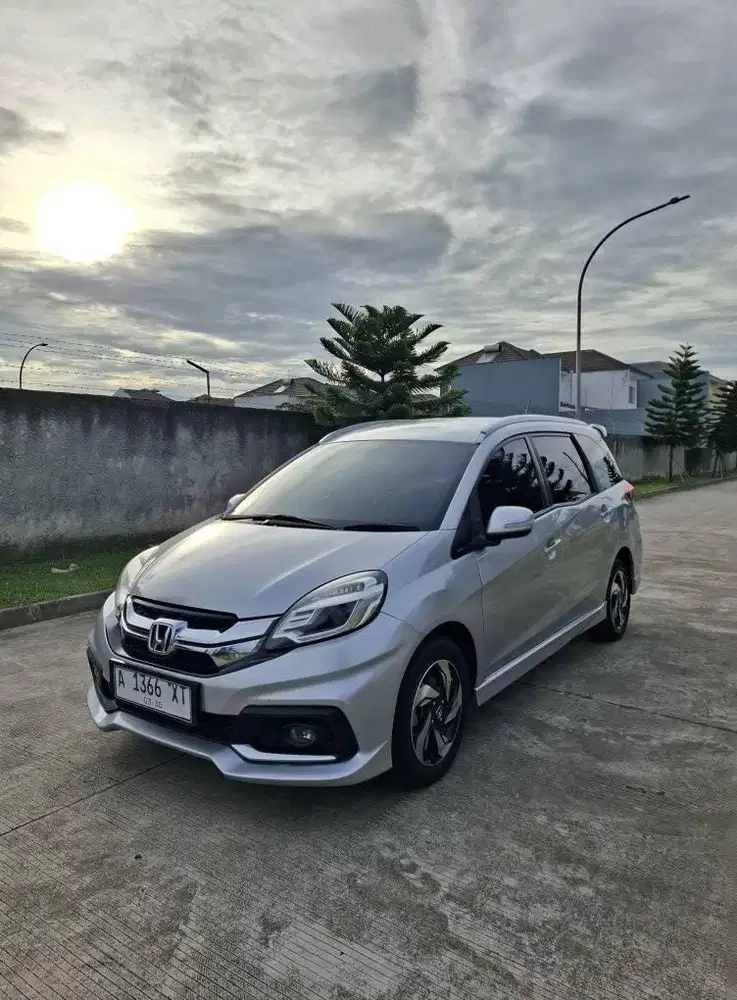 [TDP5JT] HONDA MOBILIO RS AT 2015