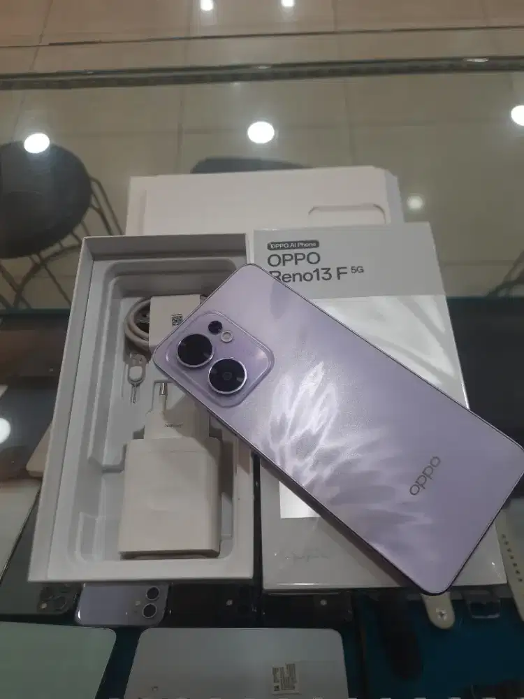 Oppo reno 13 5G ram12/256 lengkap grnsi peb2026 no minus