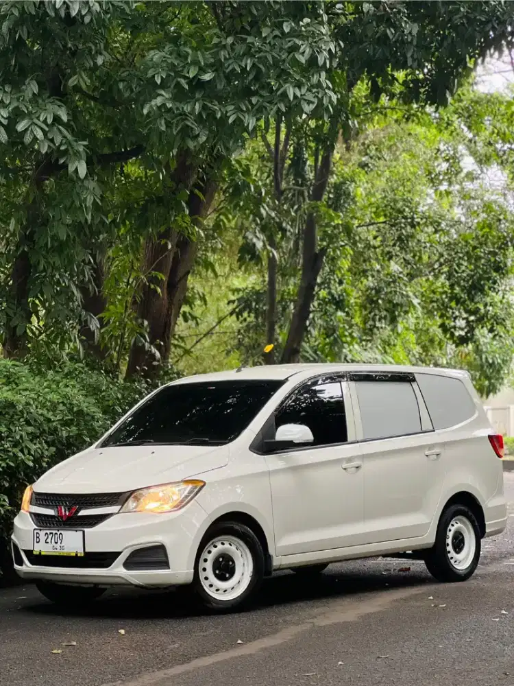 Wuling Confero 1.5L MT 2019