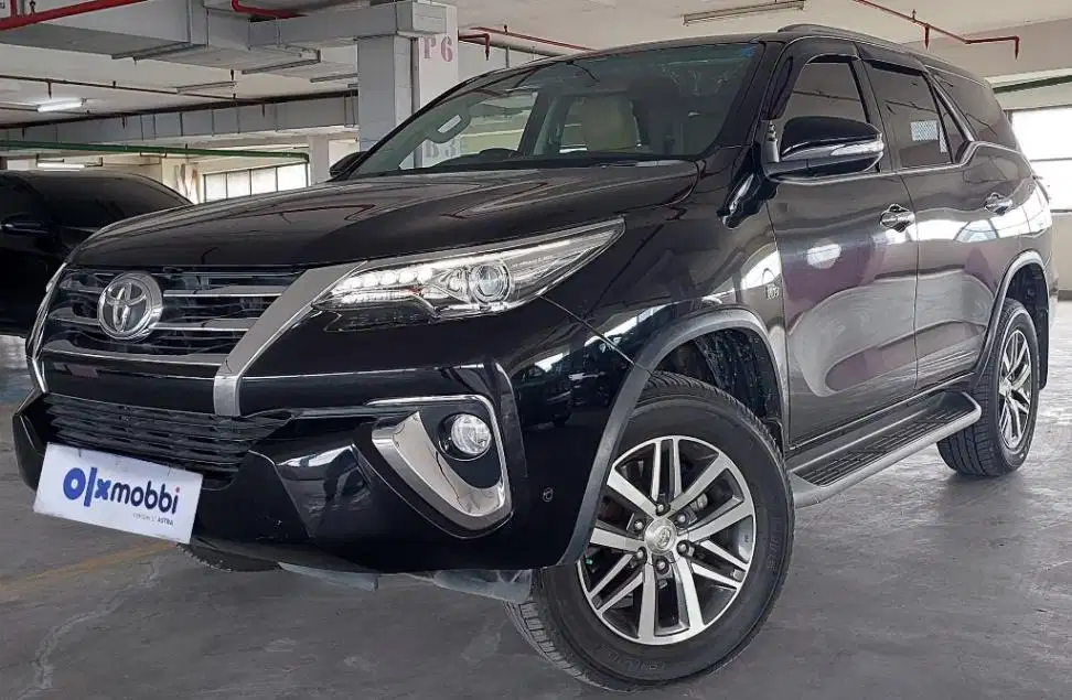 TDP 14JT Toyota Fortuner 2.7 4x2 SRZ Bensin-AT Hitam 2016