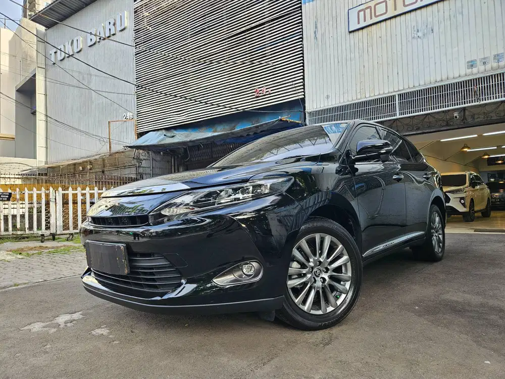 42 rb km Toyota Harrier 2.0 Advance 2016 nik 2015 hitam heater black