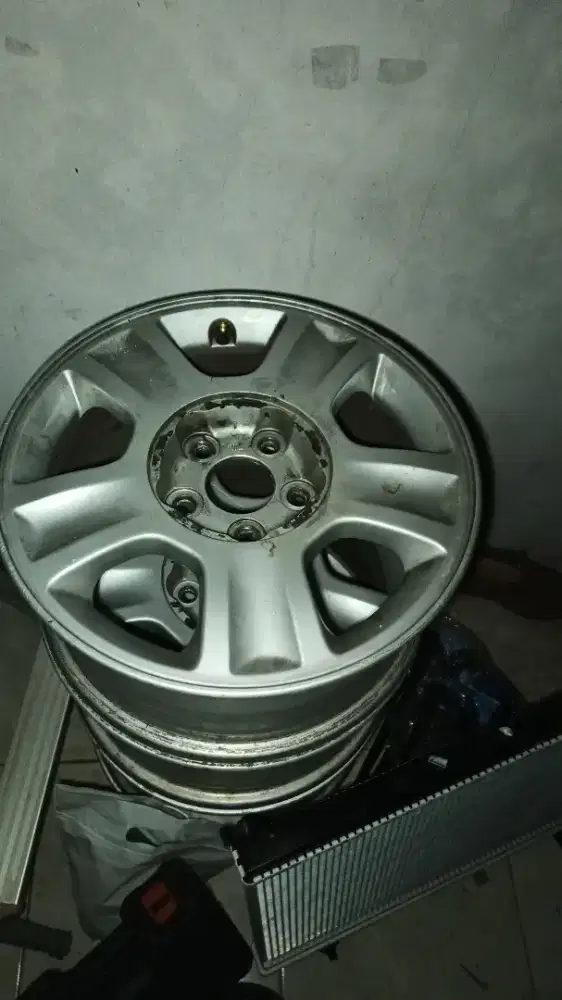 Velg Ford Escape 3.0 V6..