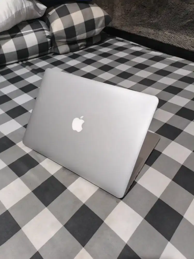 Macbook pro 2014 Core i7 Nvidia GeForce Ram 16 SSD 512