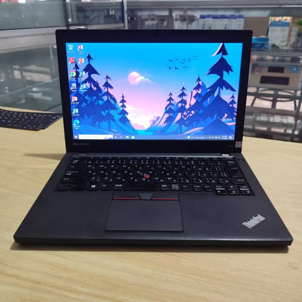 Laptop Lenovo Thinkpad Intel Core i5 SSD Dual Baterai