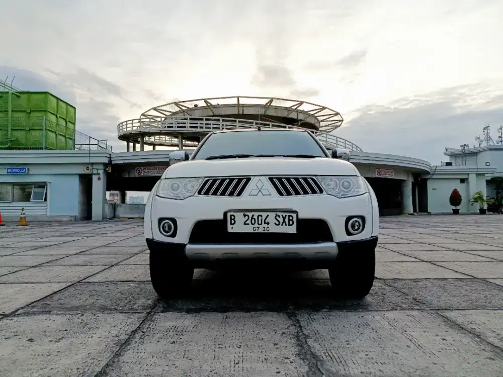 [Tangan 1 dr baru] Mitsubishi Pajero Exceed 2010