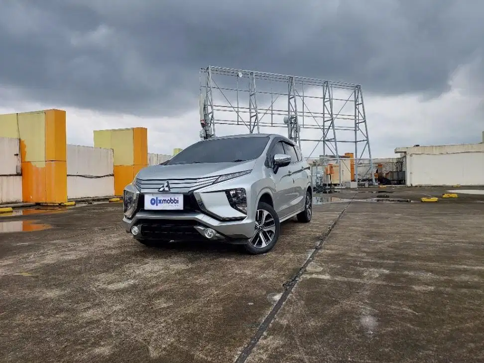 TDP 9,JT Mitsubishi Xpander 1.5 Ultimate Bensin-AT Silver 2018