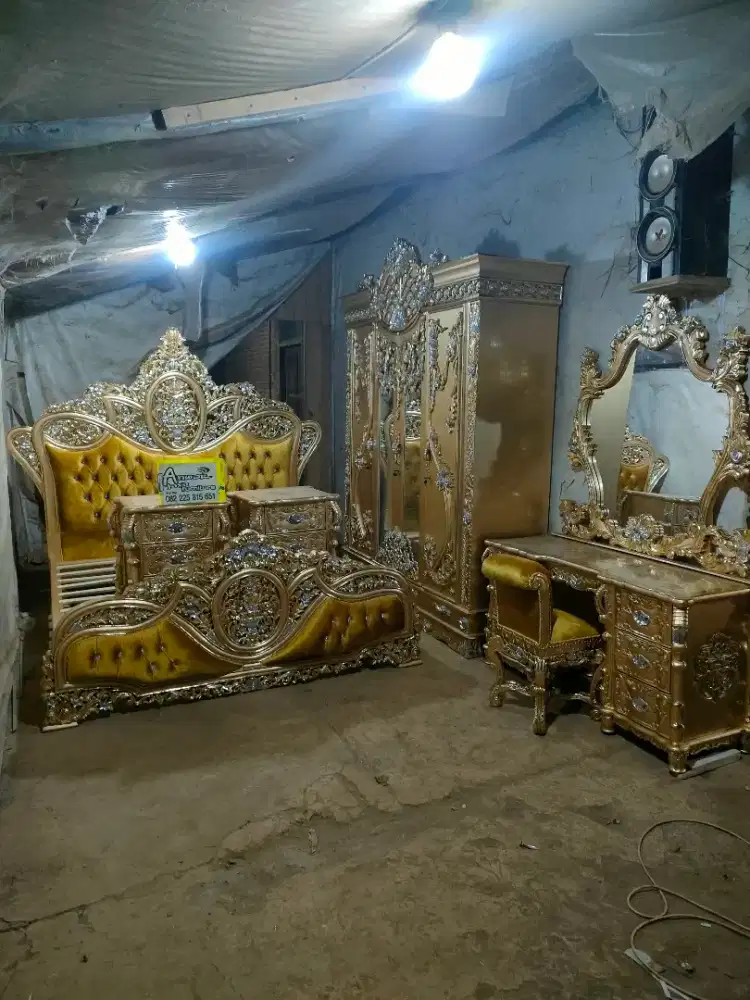 Tempat tidur set kamar ukiran full kayu jati