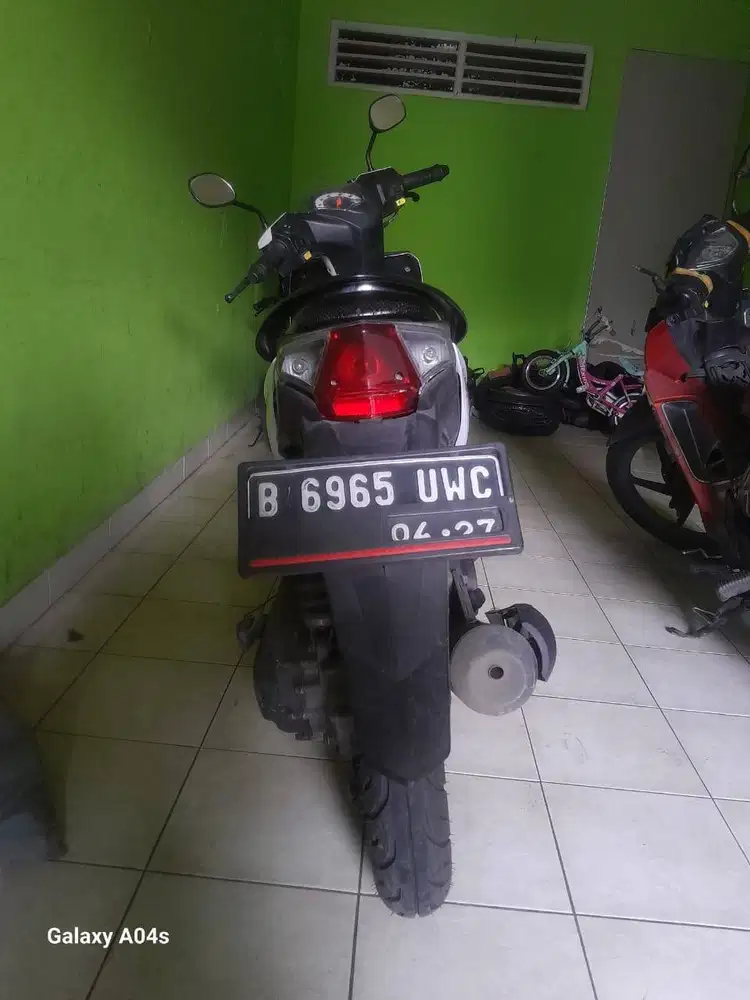 Dijual! Si Lincah Irit: Honda Beat Karbu 2012 - Siap Langsung Ngacir!