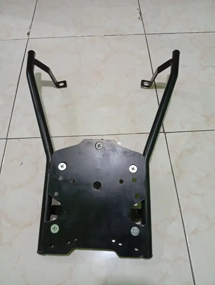 Braket nmax new 2021