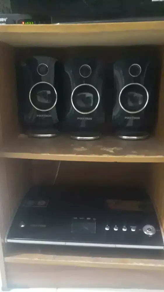 Home theater polytron