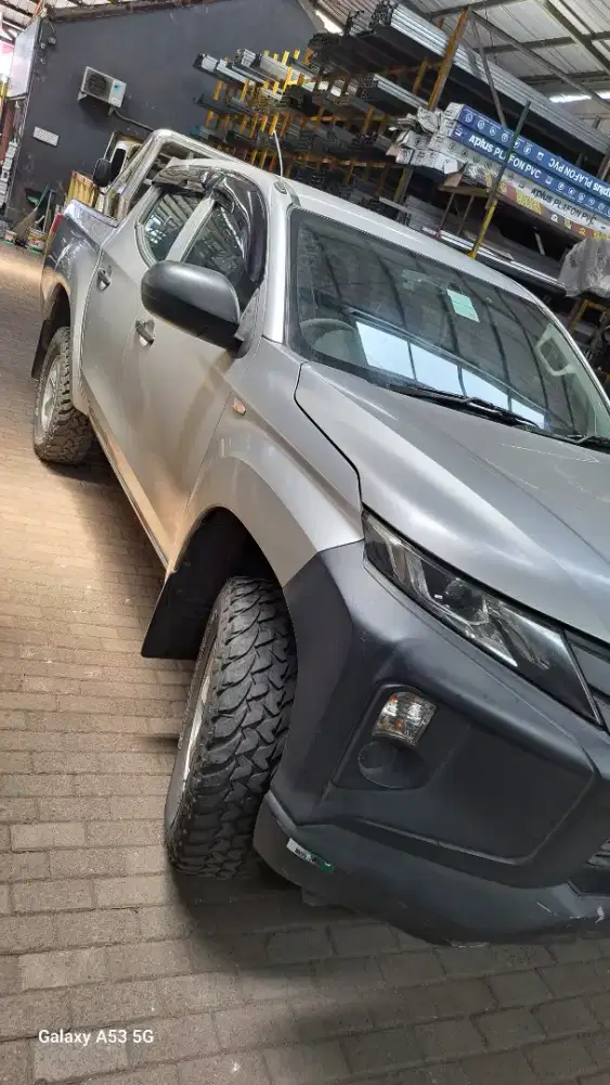 Mitsubishi Triton Double Cabin 4x4 HDX MT