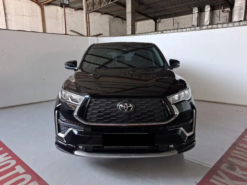 Innova Zenix Q hybrid modelista At km 17 rb 2023