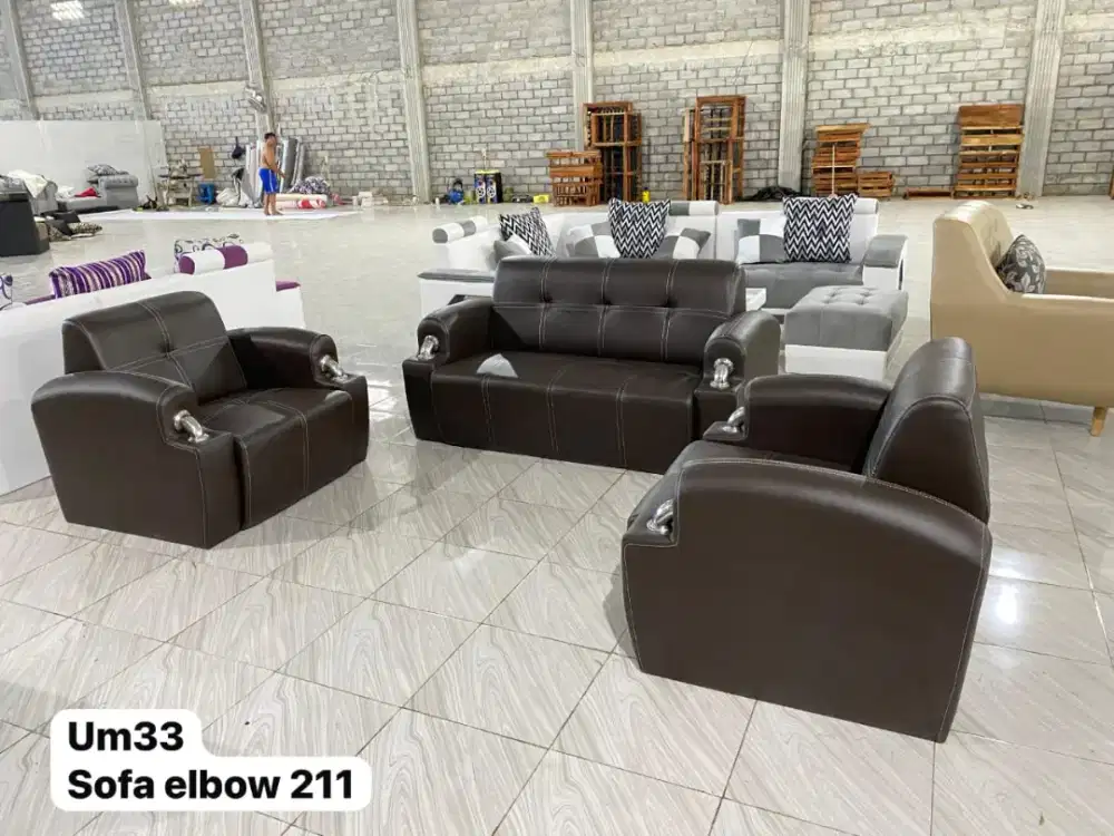 Sofa Elbow 2.1.1 + Meja
