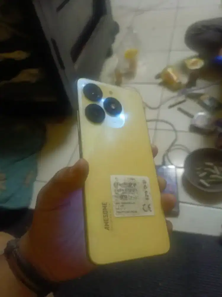 Itel A70 4/256 spek game T606  batre 5000 mah kamera bening mines