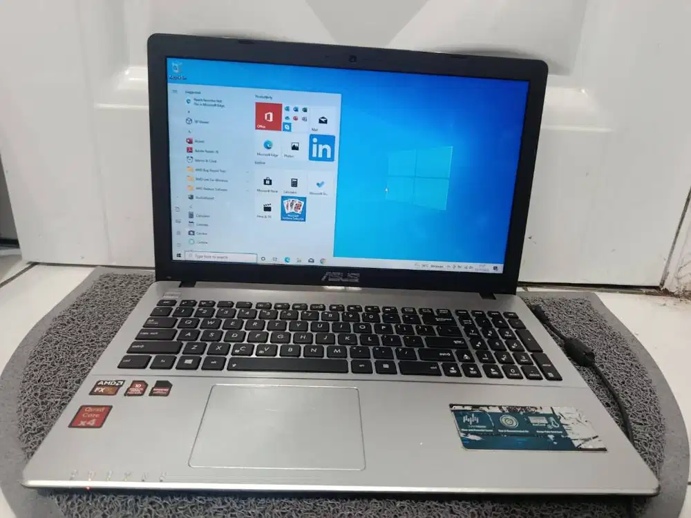 Laptop Asus X550Z10 home single language 64-bit AMD FX-7500 Radeon R7