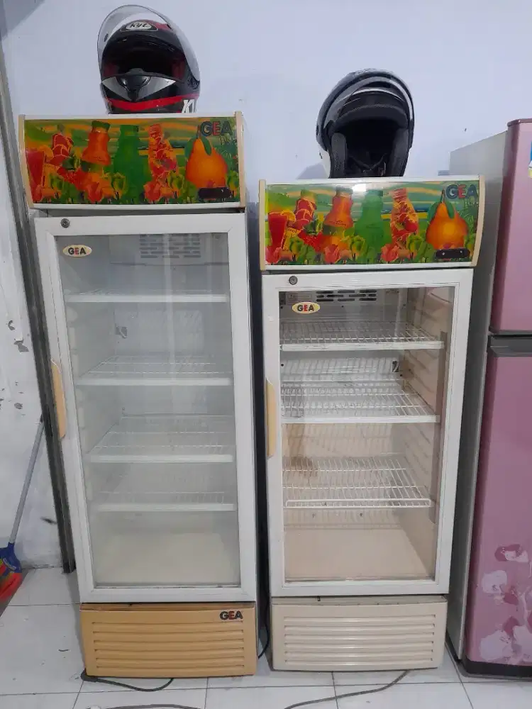 Kulkas Minuman / Showcase / Chiller GEA 3 Rak dan 4 Rak