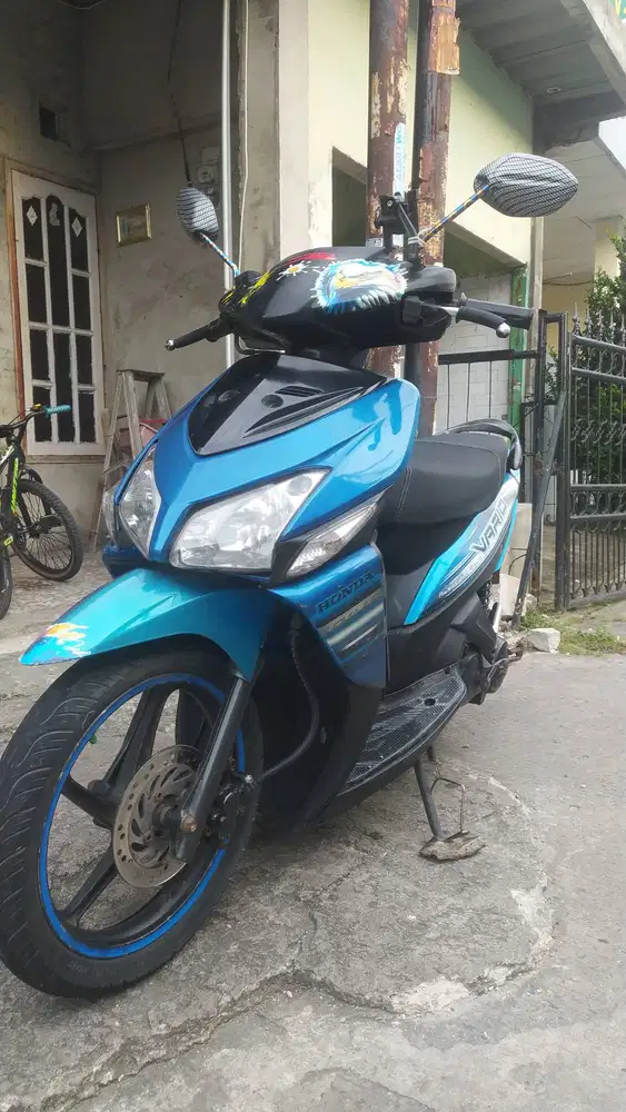 Jual motor Honda Vario Karbu 2008