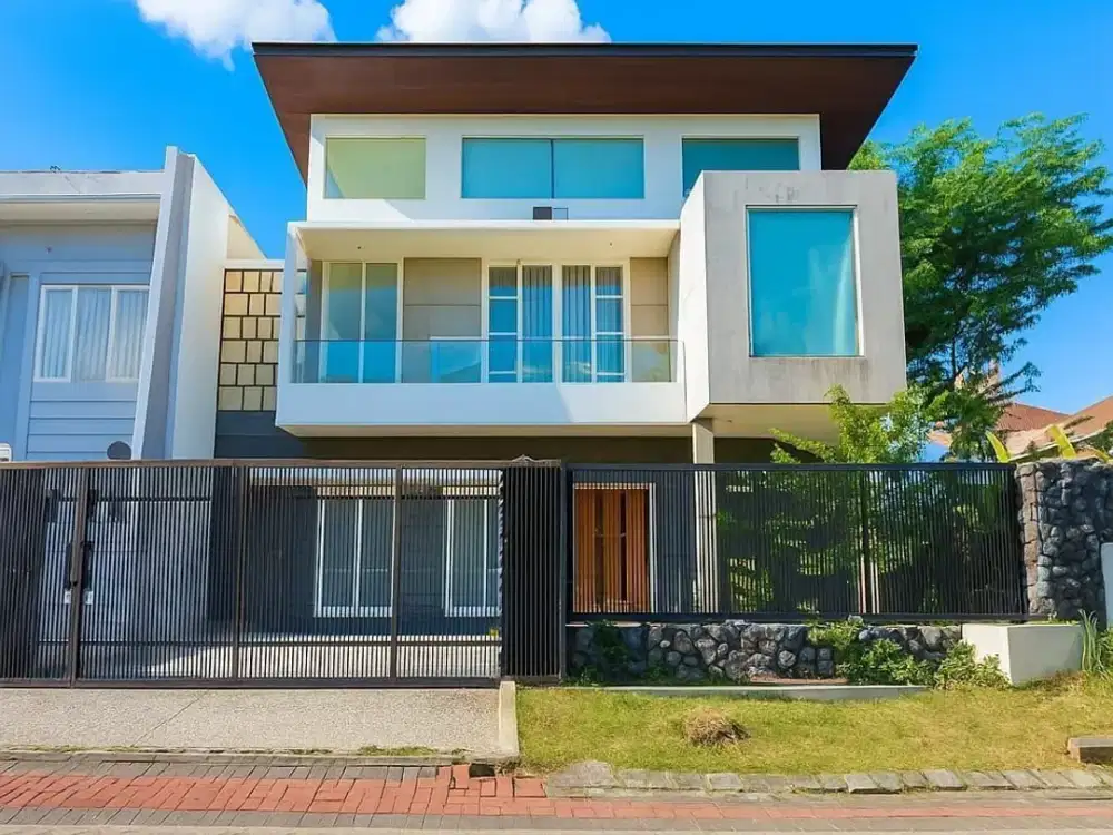 Rumah San Antonio, Pakuwon City STRATEGIS, SIAP HUNI, CARPORT 2