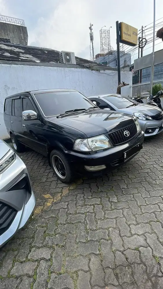 Toyota Kijang 2004 Bensin
