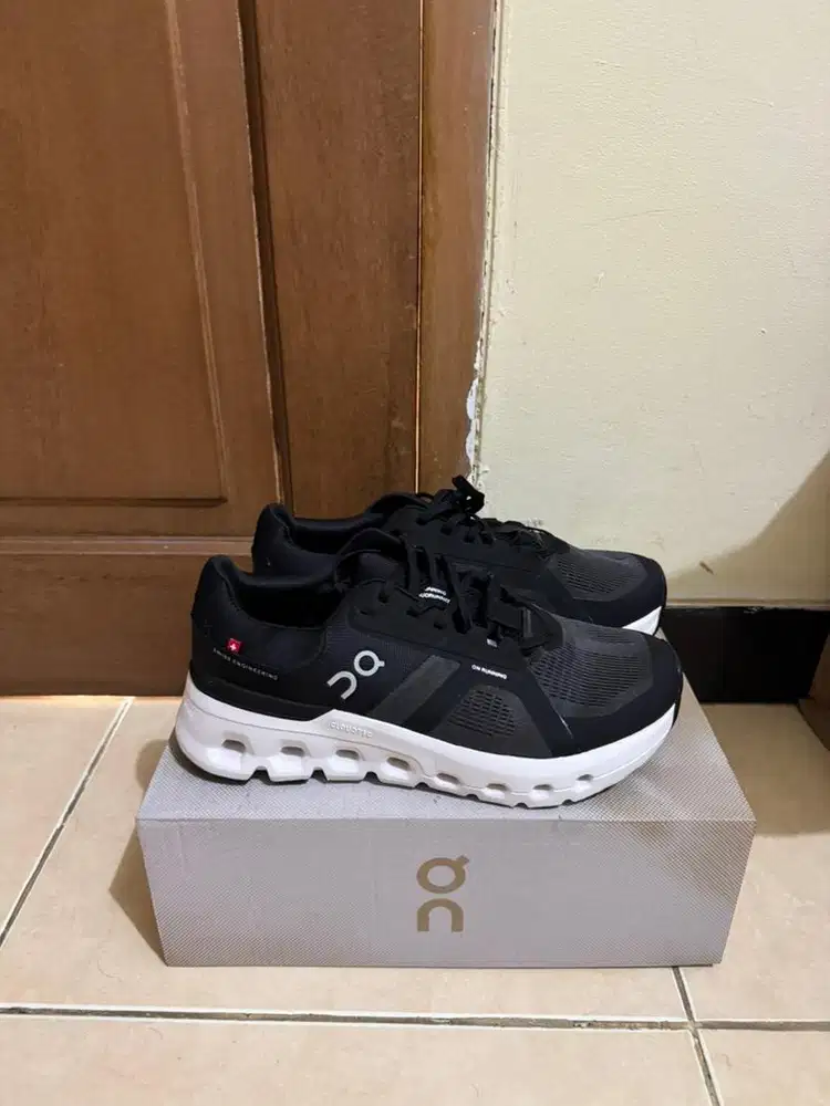 On Cloudrunner 2 - NEW, Size 41