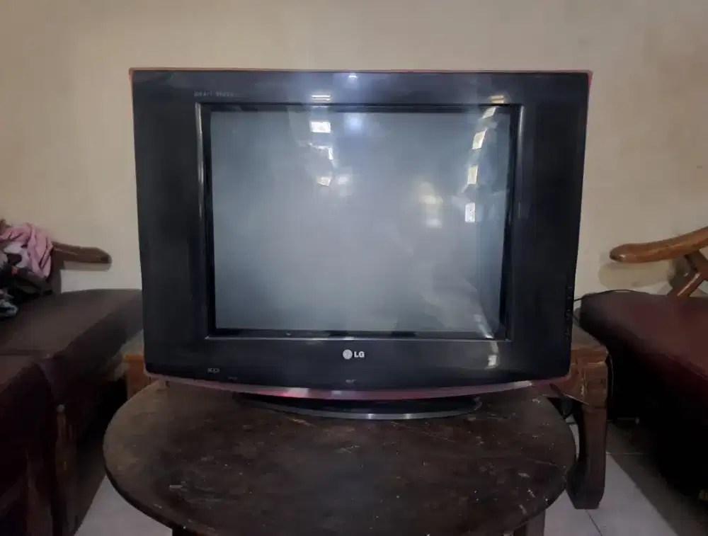 Jual tv LG SLIM 21 inc siap untuk d antar