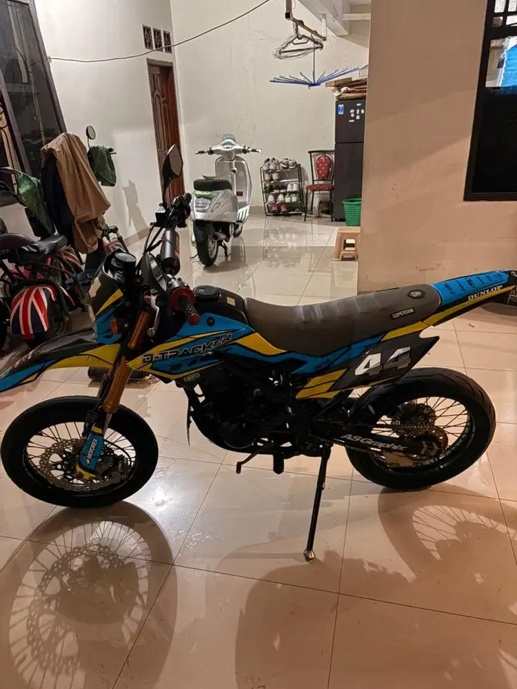 Kawasaki Dtracker SE 150 2019 SUPERMOTO