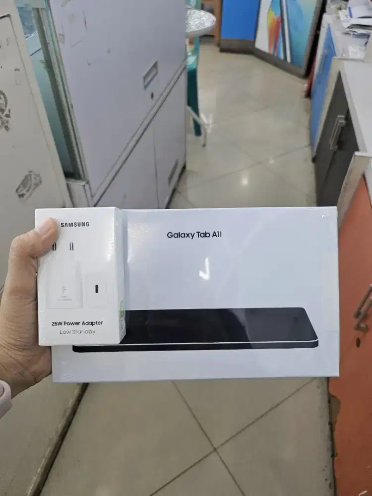 Samsung tablet A11 ram 4 internal 64 WIFi