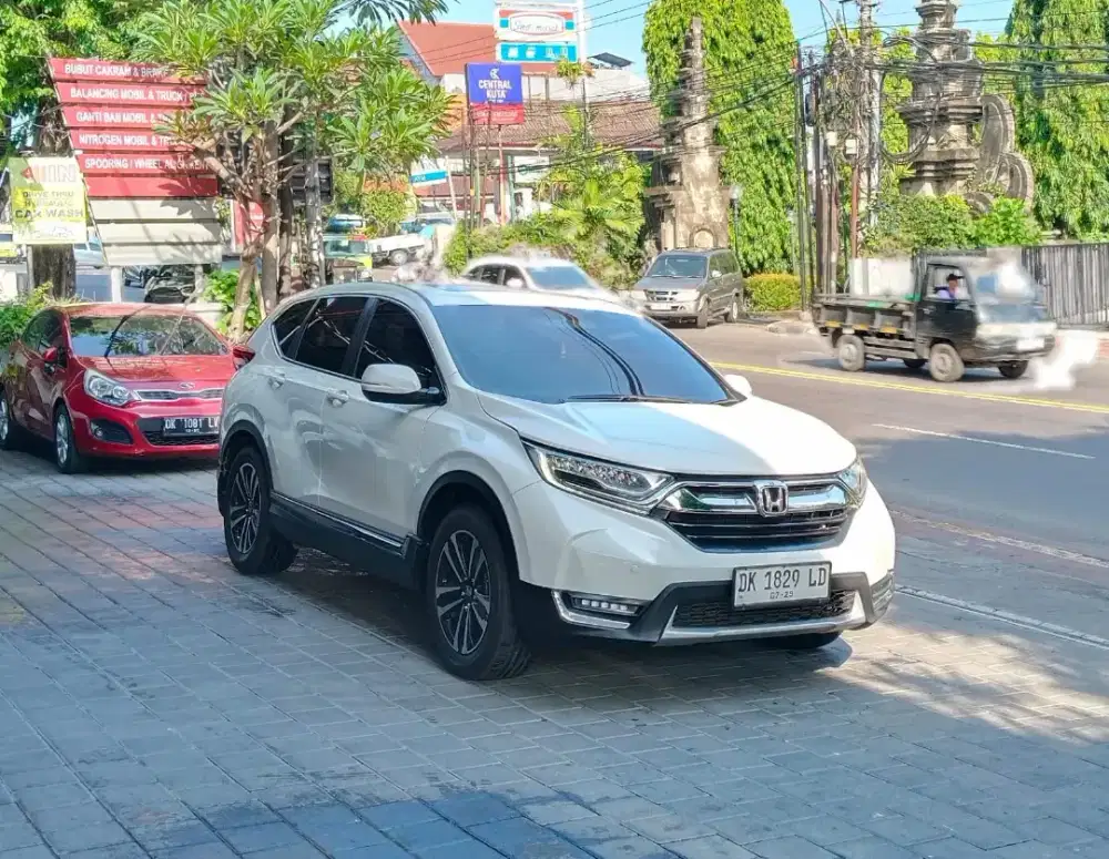 HONDA CR-V TURBO PRESTIGE SUNROOF / PANORAMIC 2018 ASLI BALI