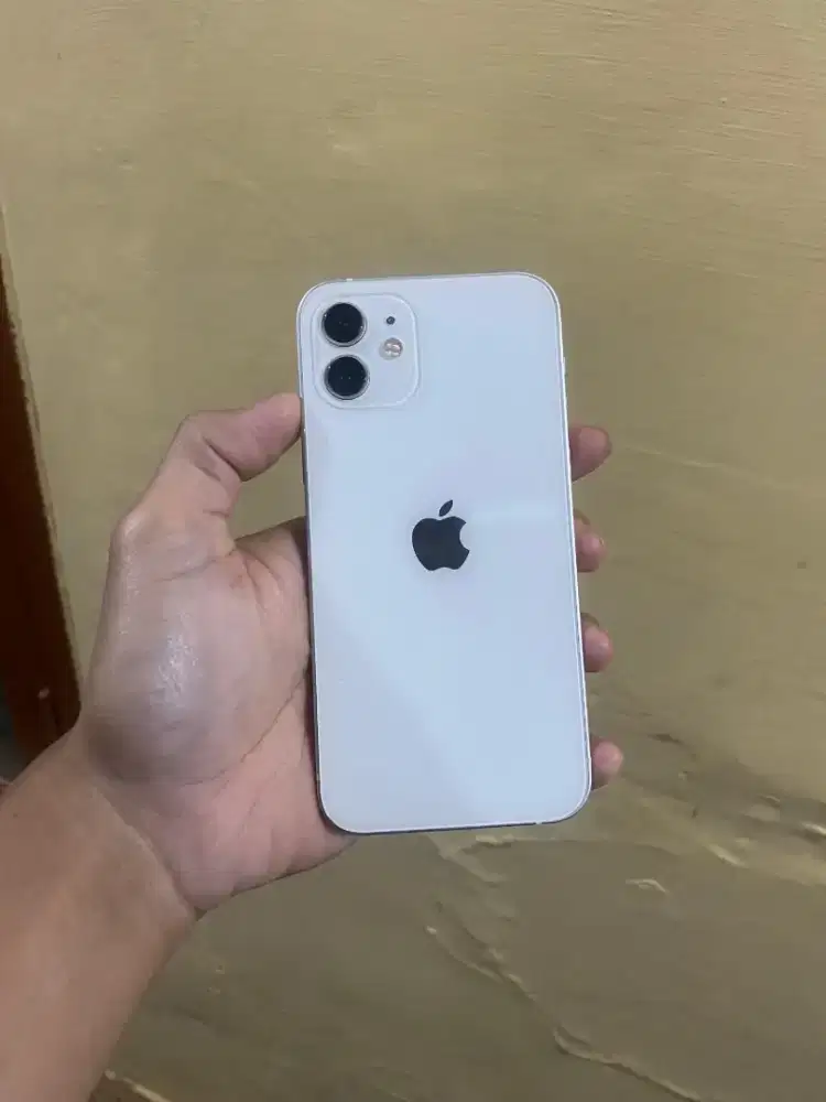iPhone 12 64gb inter