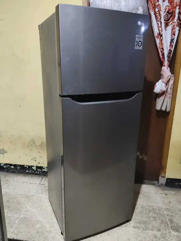 Kulkas LG Inverter mulus orisinil