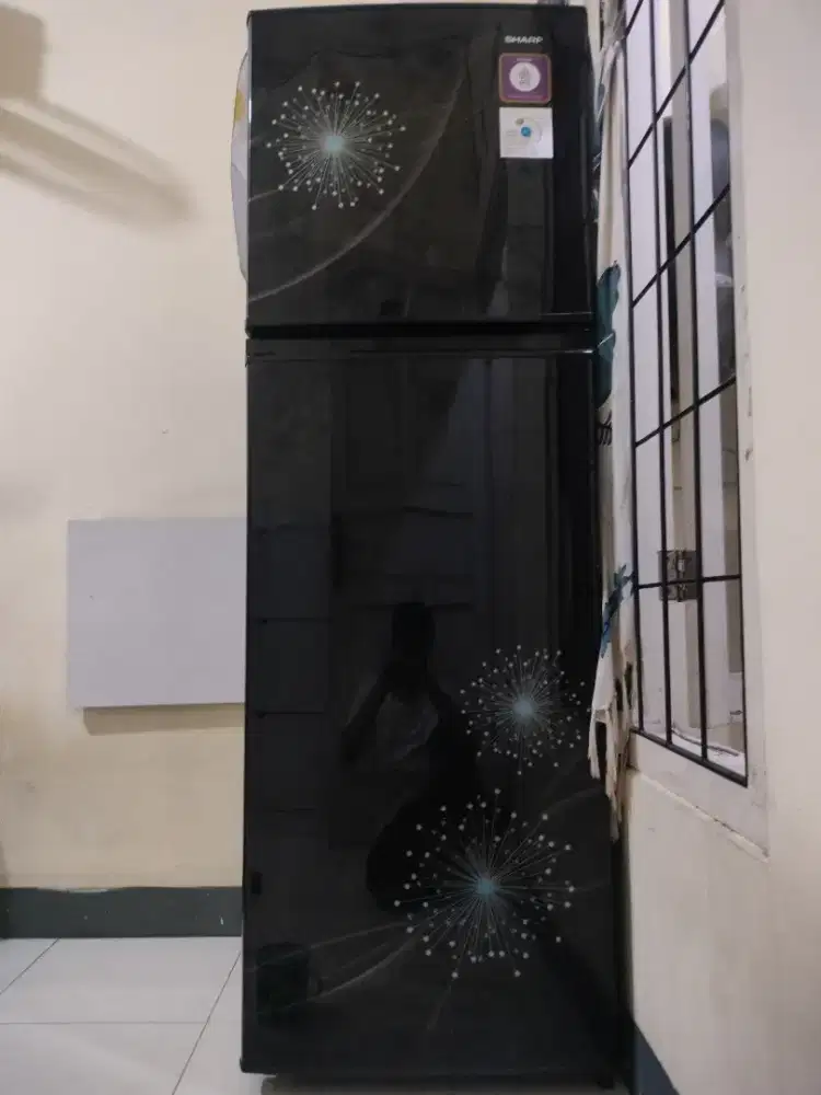 Kulkas SHARP 2 pintu