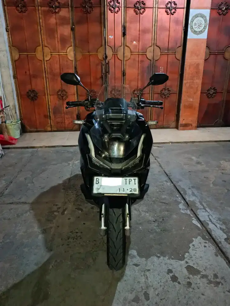 DIJUAL HONDA ADV 160 CBS TAHUN 2023