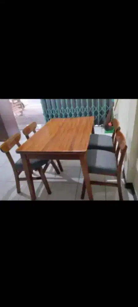 Meja Makan Roppan 4kursi