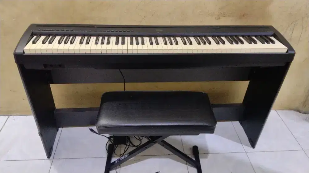 Digital piano yamaha P95b kondisi bagus normal semua