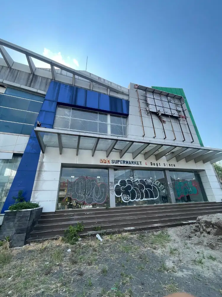 SUPER LANGKA! DISEWAKAN BANGUNAN KOMERSIAL STRATEGIS 2 LANTAI KEDIRI!