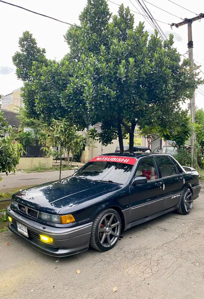 Mitsubishi Eterna 1993 Bensin
