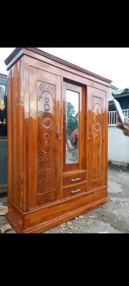 Lemari 3pintu JATI