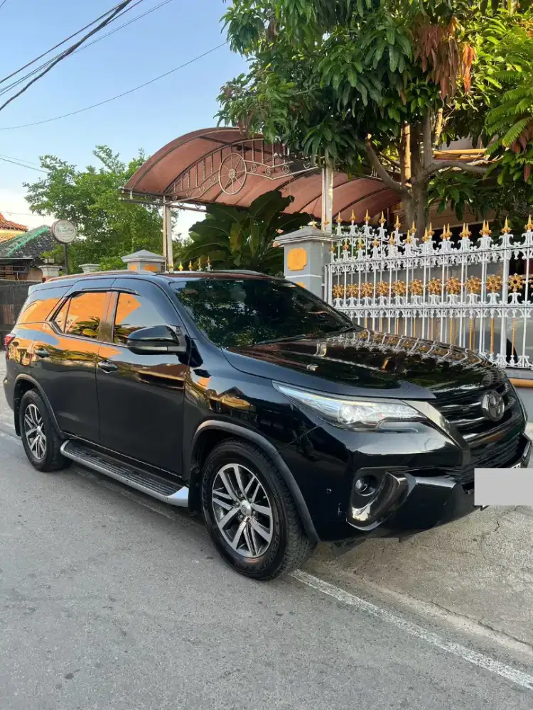 Fortuner AT 2.4 VRZ tahun 2017
