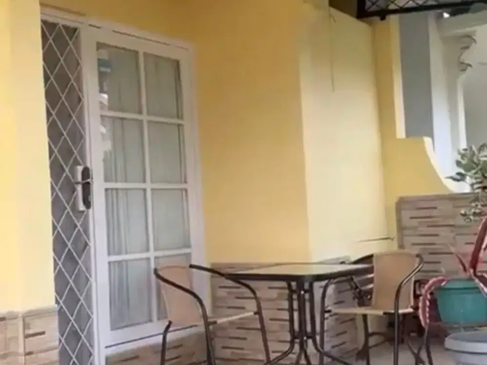 Dijual rumah di Telaga Golf Sawangan