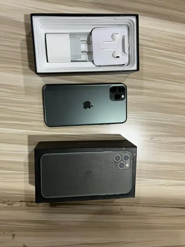 iphone 11 pro max 256gb sudah jelas dan baru pula