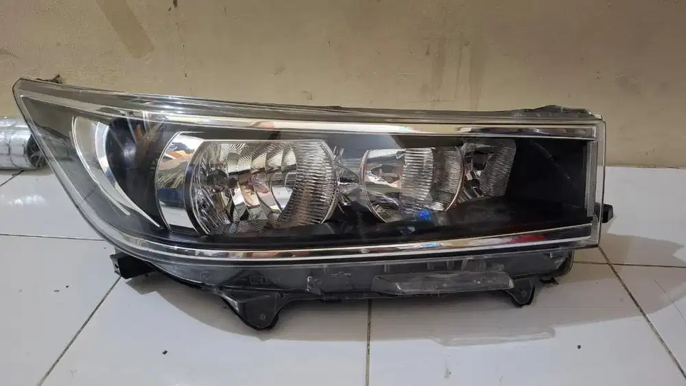 HEADLAMP INNOVA TYPE G 2024