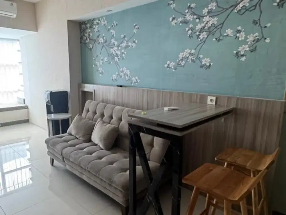 Sewa Anderson 2 BR full furnish 50jt/th, wes tembus Pakuwon mall murah sisan