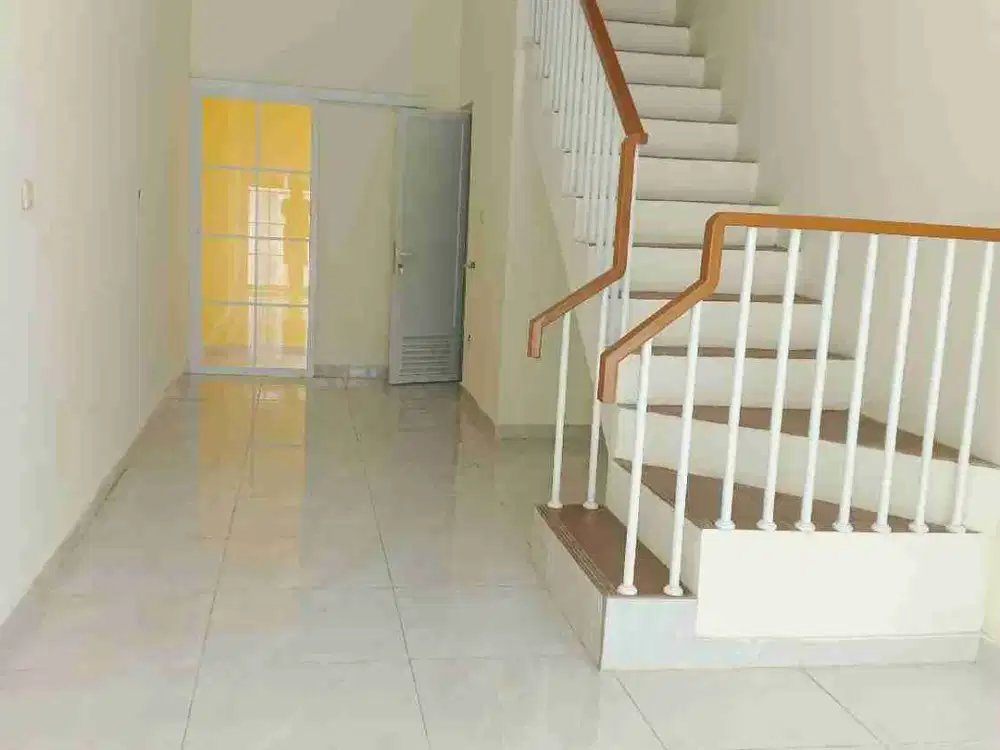 Di jual rumah baru murah Srengseng rumah 3Fungsi ,usaha rumah tinggal, kantor jakarta barat