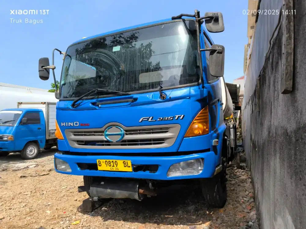 Hino FL 235 JN tronton tangki 6x2  tahun 2014